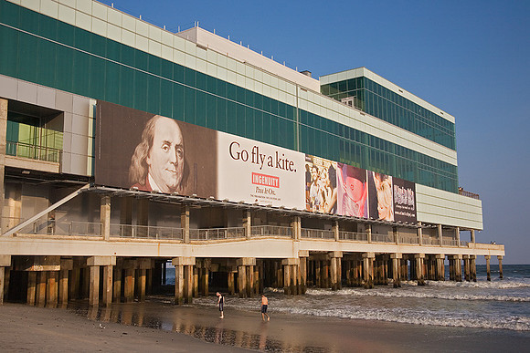 Caesars Pier